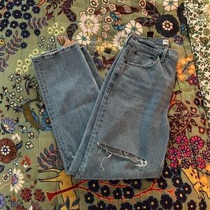 Abercrombie & Fitch “90s Straight Ultra High Rise” Classic Blue Distressed Jeans
